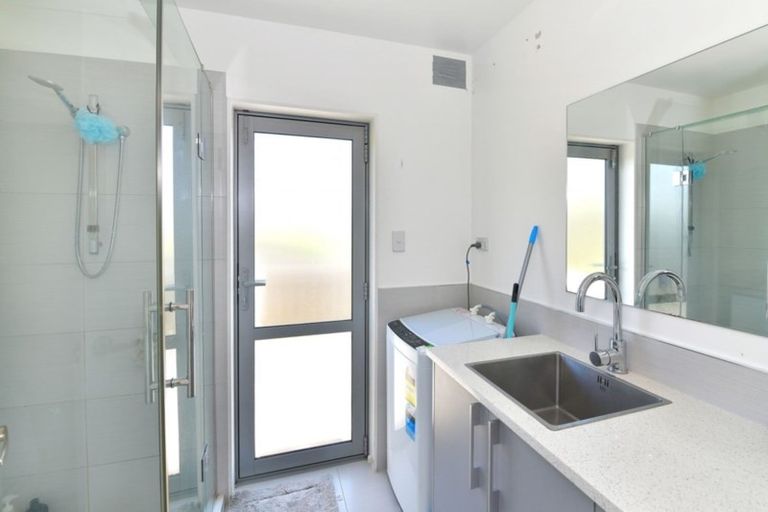 Photo of property in 7 Fern Court, Orewa, 0931