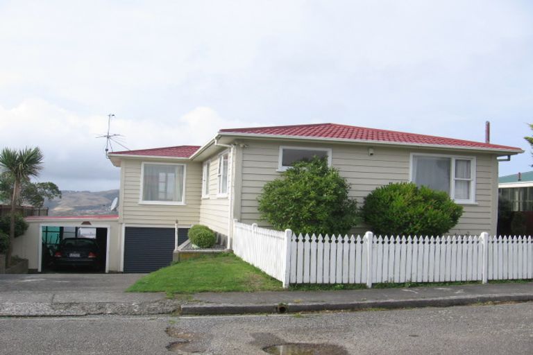 Photo of property in 3 Adair Way, Johnsonville, Wellington, 6037