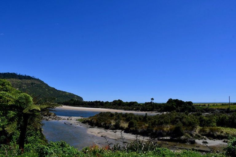 Photo of property in 21 Glasseye Drive, Little Wanganui, Karamea, 7893