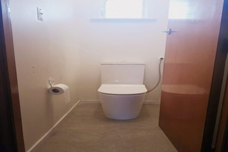 Photo of property in 2/7 Laburnum Road, New Windsor, Auckland, 0600