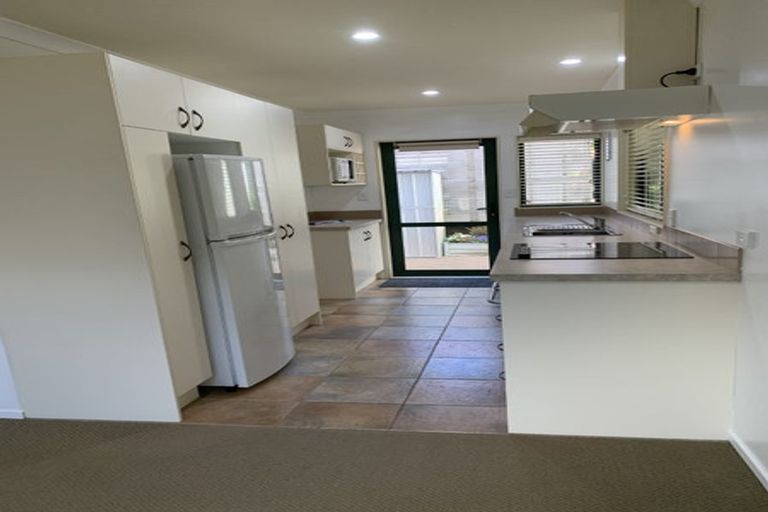 Photo of property in 4 Molyneux Place, Welcome Bay, Tauranga, 3112