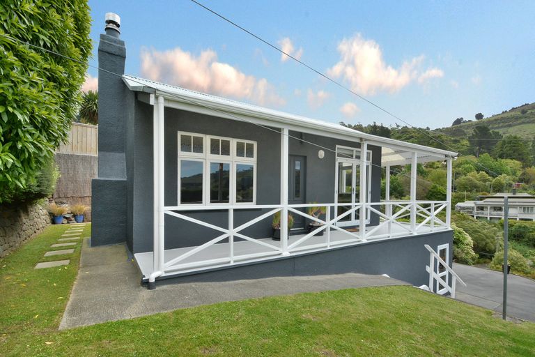 Photo of property in 17 Harbour Terrace, Careys Bay, Port Chalmers, 9023