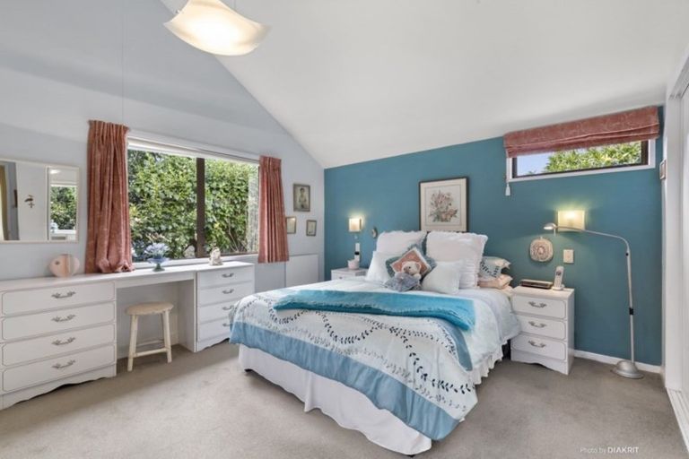 Photo of property in 8 Burma Road, Khandallah, Wellington, 6035