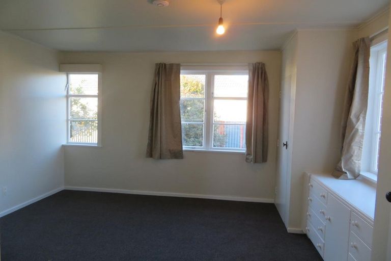 Photo of property in 139 Reynolds Street, Taita, Lower Hutt, 5011