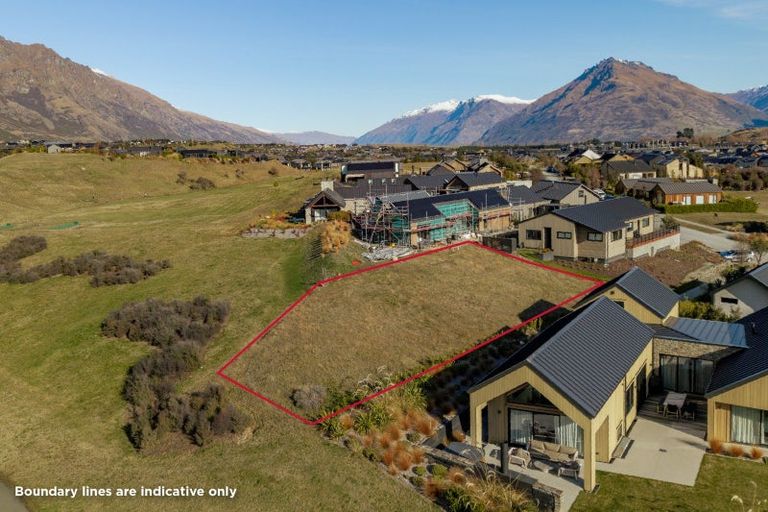 Photo of property in 48 Cunninghams Drive, Jacks Point, Queenstown, 9371