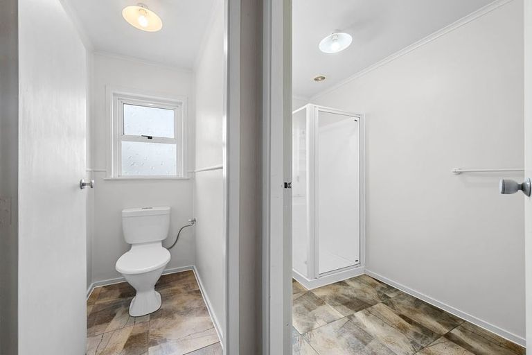 Photo of property in 40 Wrantage Street, Westown, New Plymouth, 4310