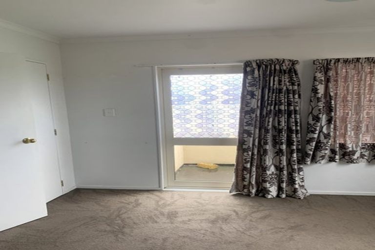 Photo of property in 5 Pooks Road, Ranui, Auckland, 0612