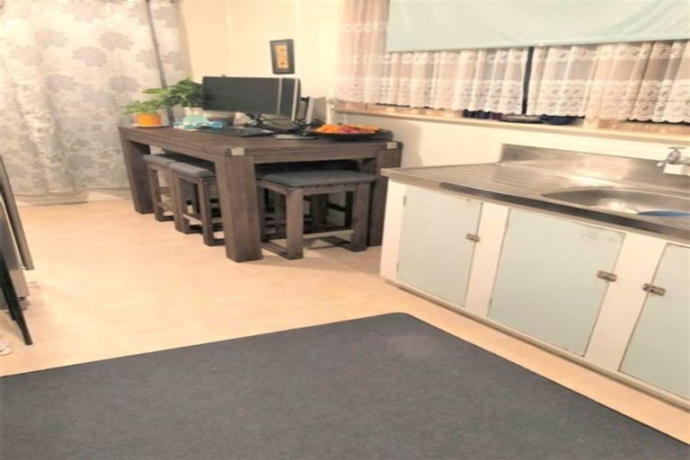 Photo of property in 12 Komata Grove, Waitangirua, Porirua, 5024