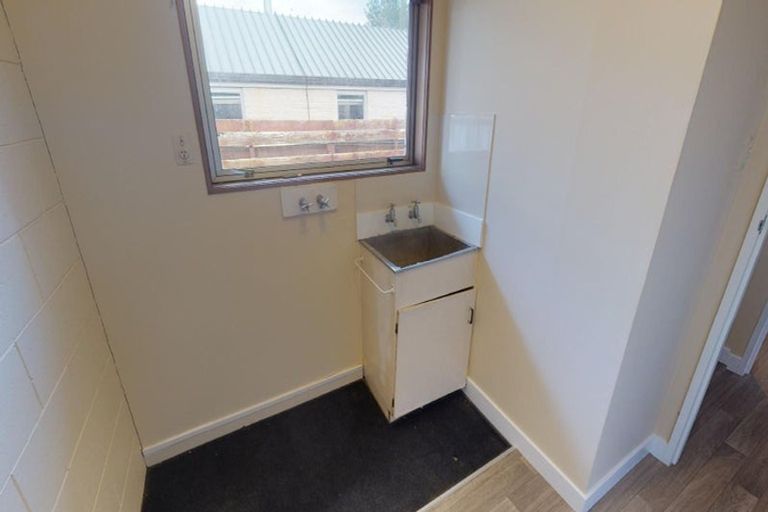 Photo of property in 42 Terry Crescent, Milson, Palmerston North, 4414