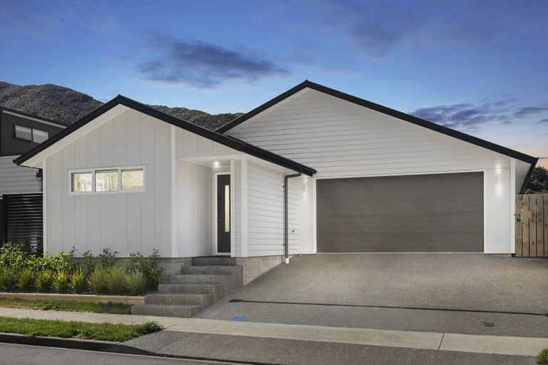 Photo of property in 23 Porokaiwhiri Street, Crofton Downs, Wellington, 6035