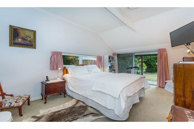 Photo of property in 22 Tuirau Place, Ilam, Christchurch, 8041