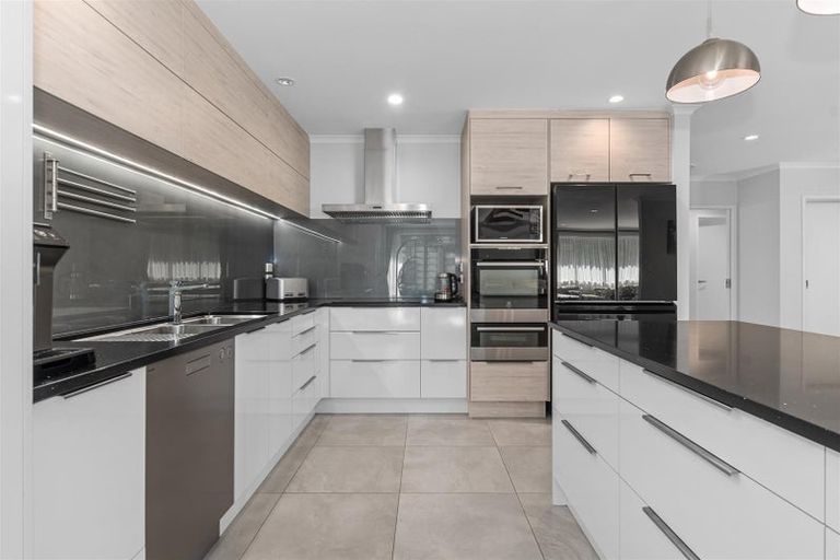 Photo of property in 12 Tieke Place, Horahora, Whangarei, 0110