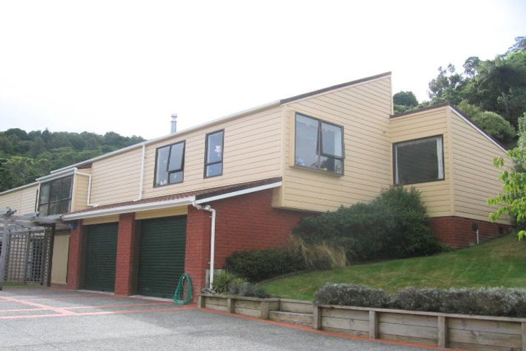 Photo of property in 3 Chevalier Way, Crofton Downs, Wellington, 6035