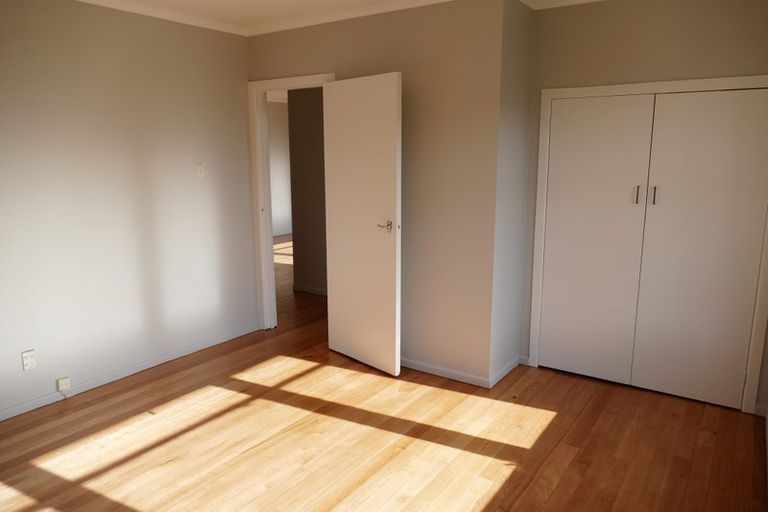 Photo of property in 50 Flanshaw Road, Te Atatu South, Auckland, 0610