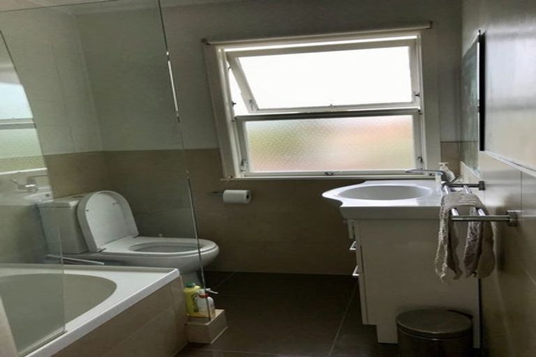 Photo of property in 7/5 Aratonga Avenue, Greenlane, Auckland, 1051