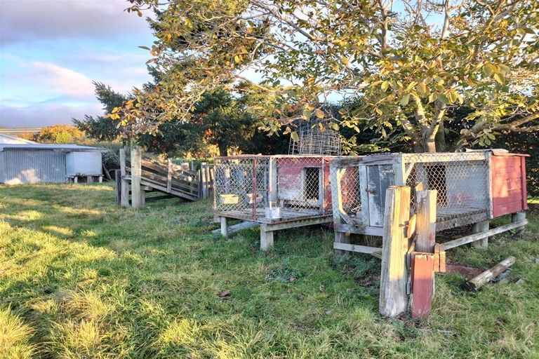 Photo of property in 1440 Martinborough Masterton Road, Gladstone, Masterton, 5884