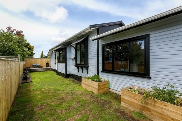 Photo of property in 482b Saint Aubyn Street, Moturoa, New Plymouth, 4310