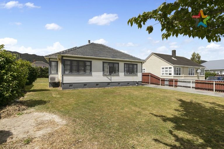 Photo of property in 58 Hewer Crescent, Naenae, Lower Hutt, 5011