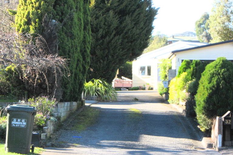 Photo of property in 25 Kaweka Place, Havelock North, 4130