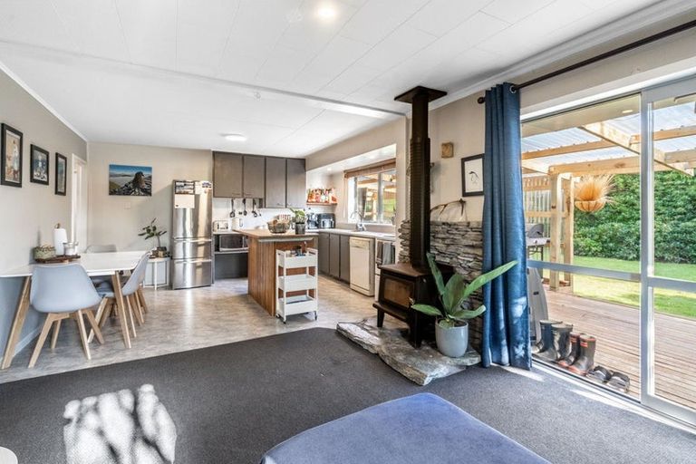 Photo of property in 23 Ottrey Street, Clifton, Invercargill, 9812