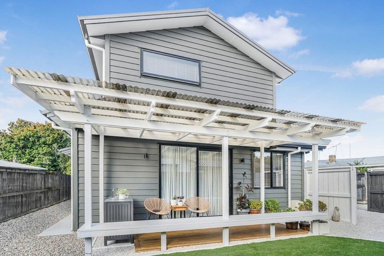 Photo of property in 2/12 Liston Crescent, Hillcrest, Hamilton, 3216