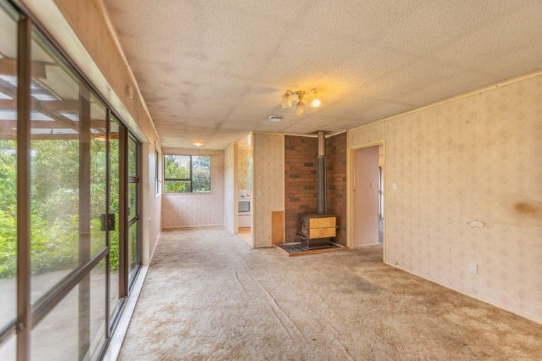 Photo of property in 16 Russell Street, Otane, 4202