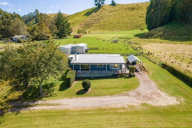 Photo of property in 302 Whangamata Road, Kinloch, Taupo, 3377