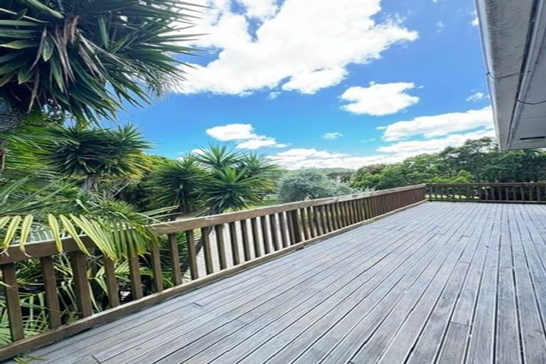 Photo of property in 31 Burns Lane, Kumeu, 0892