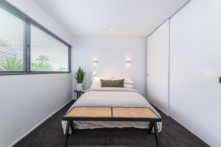 Photo of property in 1 Millbank Lane, Merivale, Christchurch, 8014