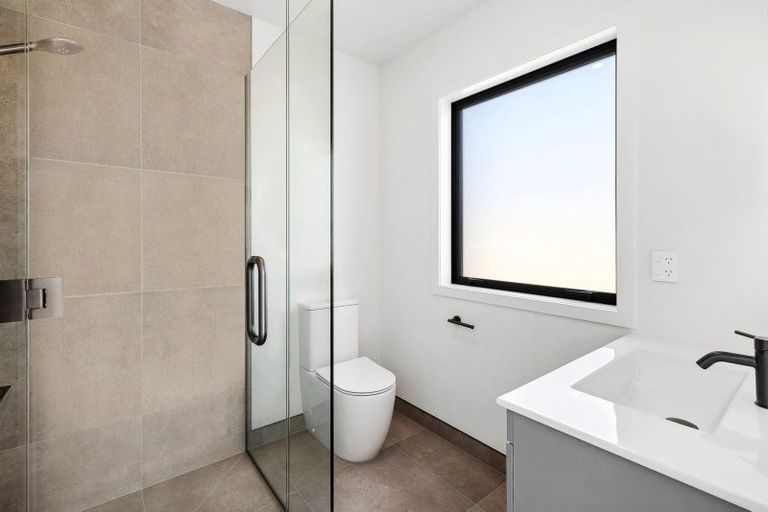 Photo of property in 57b Weldene Avenue, Glenfield, Auckland, 0629