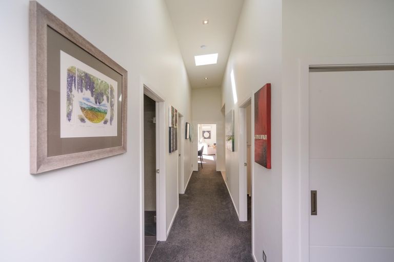 Photo of property in 16a Hardie Street, Hokowhitu, Palmerston North, 4410