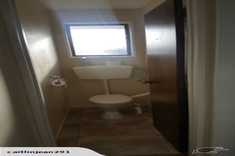 Photo of property in 19b Chipping Lane, Redwood, Christchurch, 8051