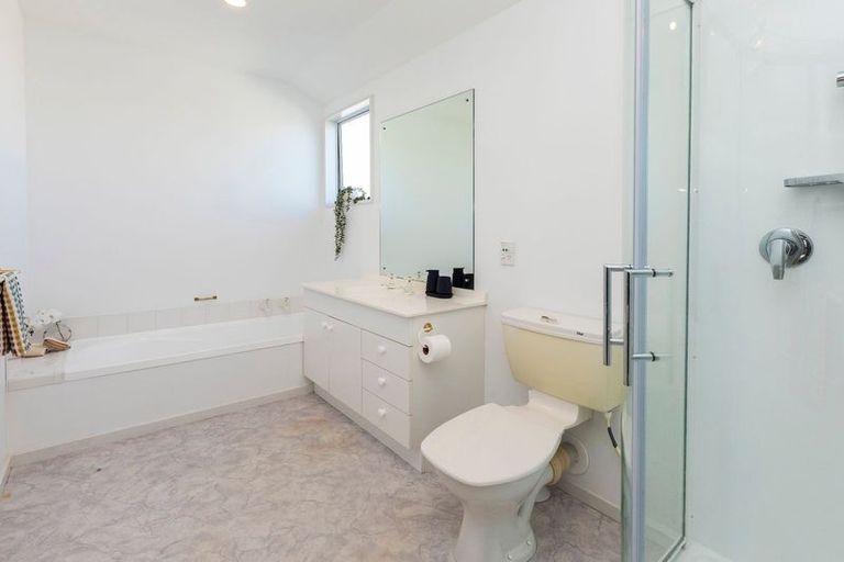 Photo of property in 87 Peverel Street, Riccarton, Christchurch, 8041