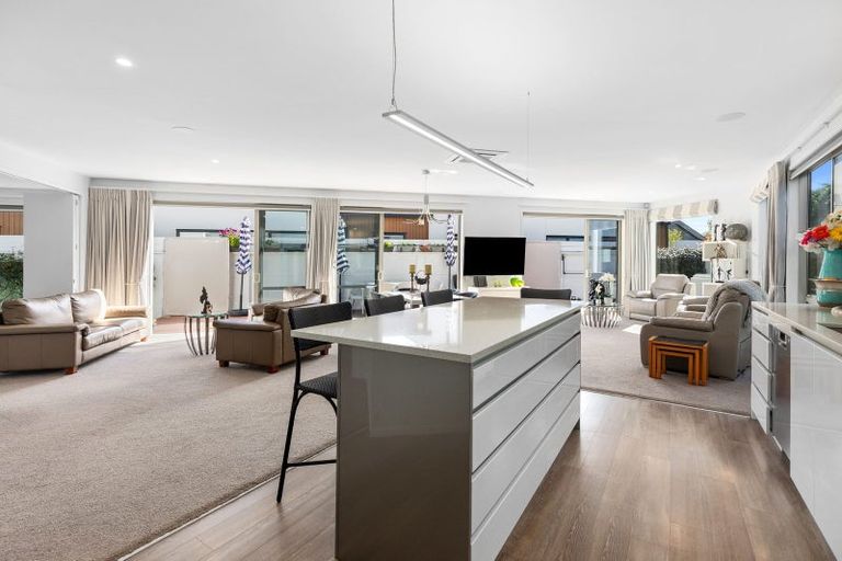 Photo of property in 543 Gloucester Road, Papamoa Beach, Papamoa, 3118