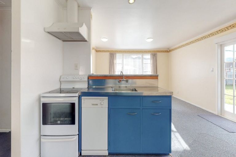 Photo of property in 73 Hikurangi Street, Trentham, Upper Hutt, 5018