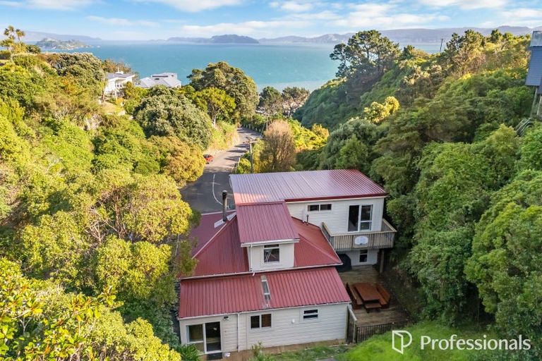 Photo of property in 42 Korokoro Road, Korokoro, Lower Hutt, 5012