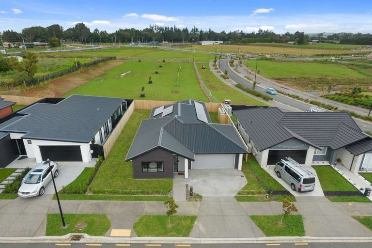 Photo of property in 3 Rosslands Avenue, Karaka, 2124