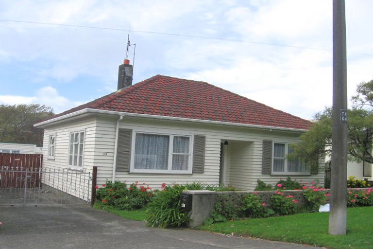 Photo of property in 118 Main Road, Tawa, Wellington, 5028