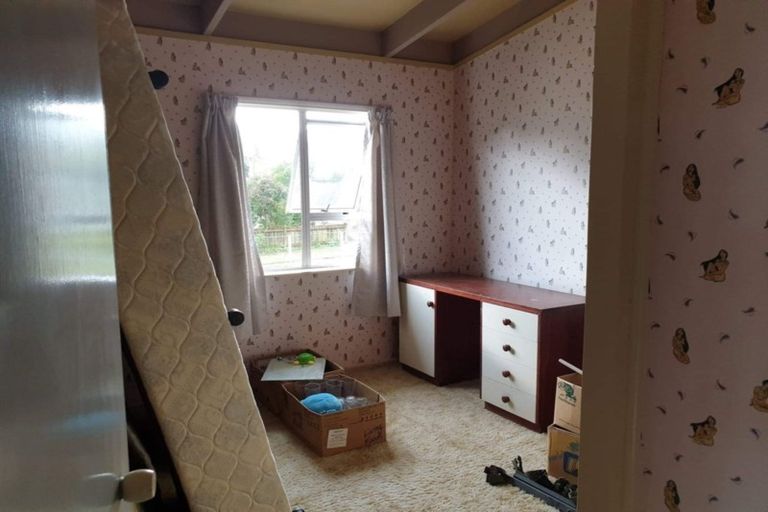 Photo of property in 76 George Street, Hikurangi, 0114