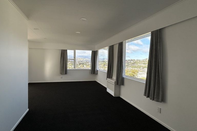 Photo of property in 74 Akaroa Drive, Maupuia, Wellington, 6022