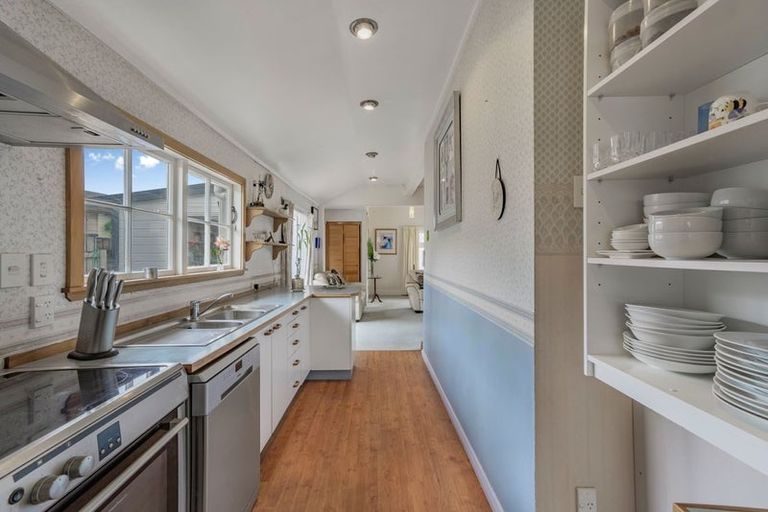 Photo of property in 53 William Street, Petone, Lower Hutt, 5012