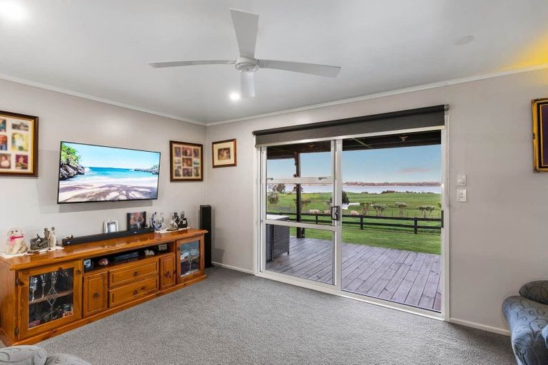 Photo of property in 96 Westhead Road, Pollok, Waiuku, 2683