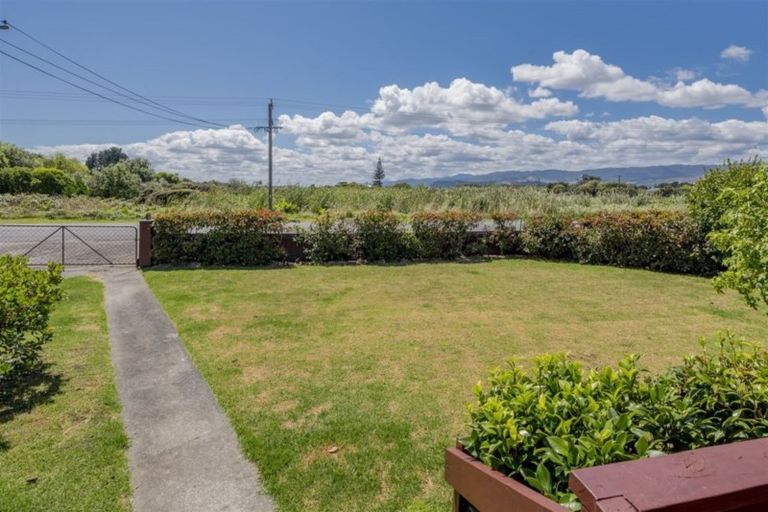 Photo of property in 41 Rangiuru Road, Otaki Beach, Otaki, 5512