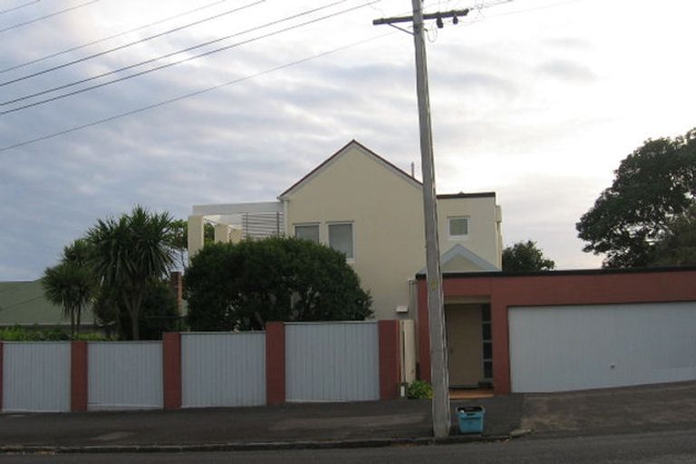 Photo of property in 4/19 Waiatarua Road, Remuera, Auckland, 1050