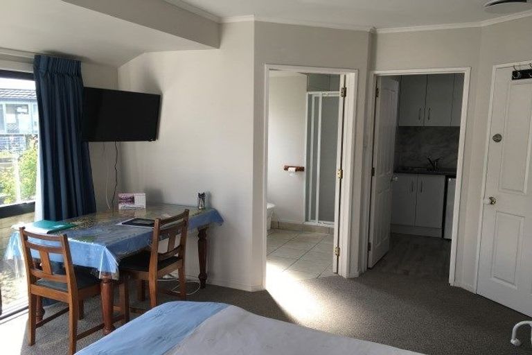 Photo of property in 411a Sunset Road, Sunnybrook, Rotorua, 3015