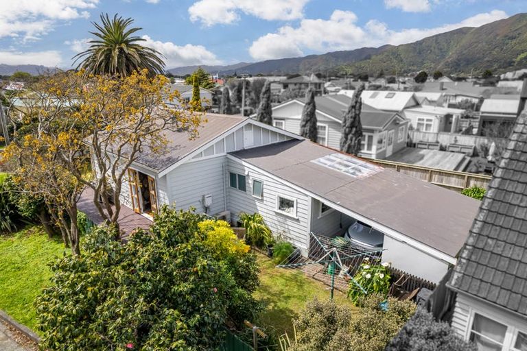 Photo of property in 15 Randwick Crescent, Moera, Lower Hutt, 5010