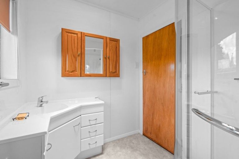 Photo of property in 38 Lincoln Road, Carterton, 5713