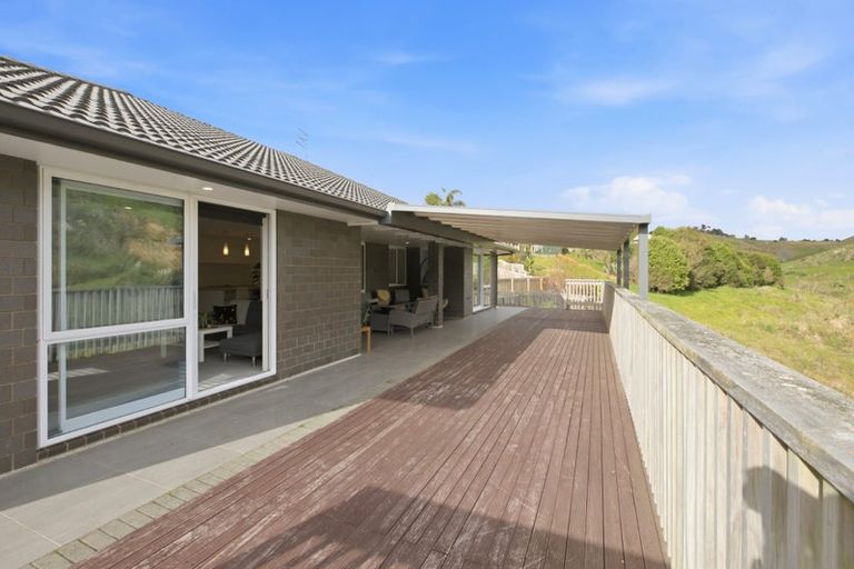 Photo of property in 11 Bob Carter Place, Welcome Bay, Tauranga, 3175