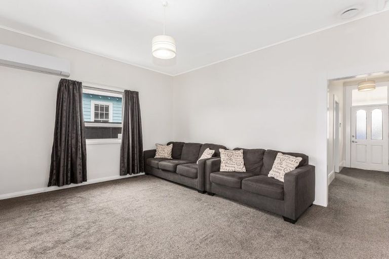 Photo of property in 104 Randwick Road, Moera, Lower Hutt, 5010