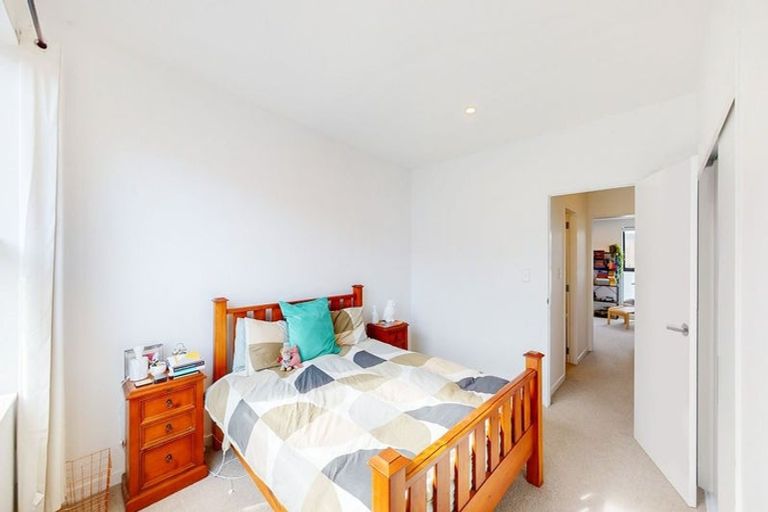 Photo of property in 34 Palm Grove, Berhampore, Wellington, 6023